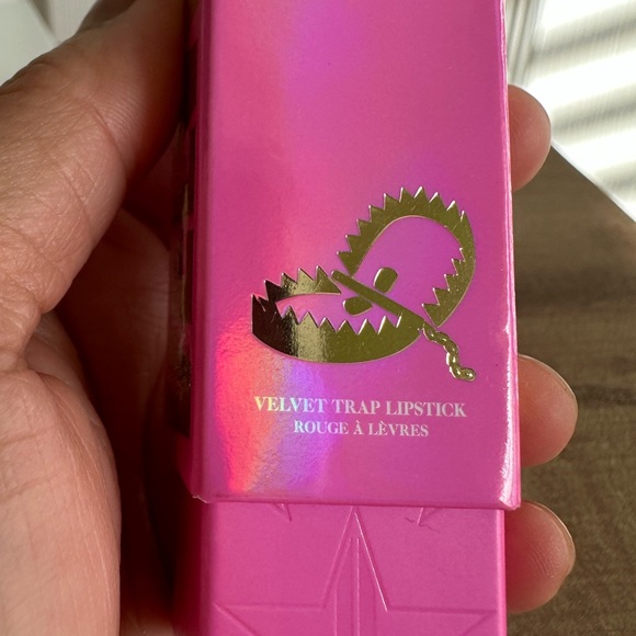 Jeffree Star Velvet Trap Lipstick & Other Goodies - Picture 6 of 12